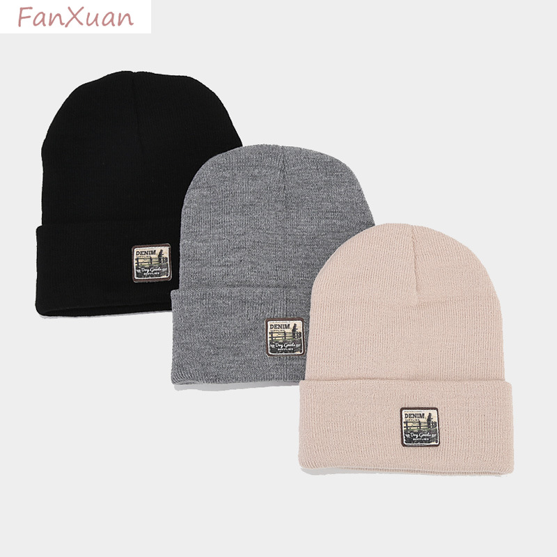 Bonnets tricotés avec étiquett - Women'S Fashion Labels avis et prix
