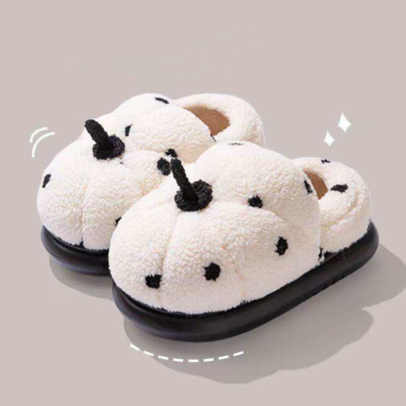 Pantoufles en peluche en forme - Women Fashion Fun avis et prix
